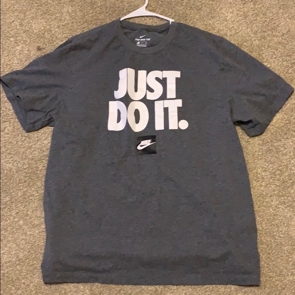 Nike tee shirt